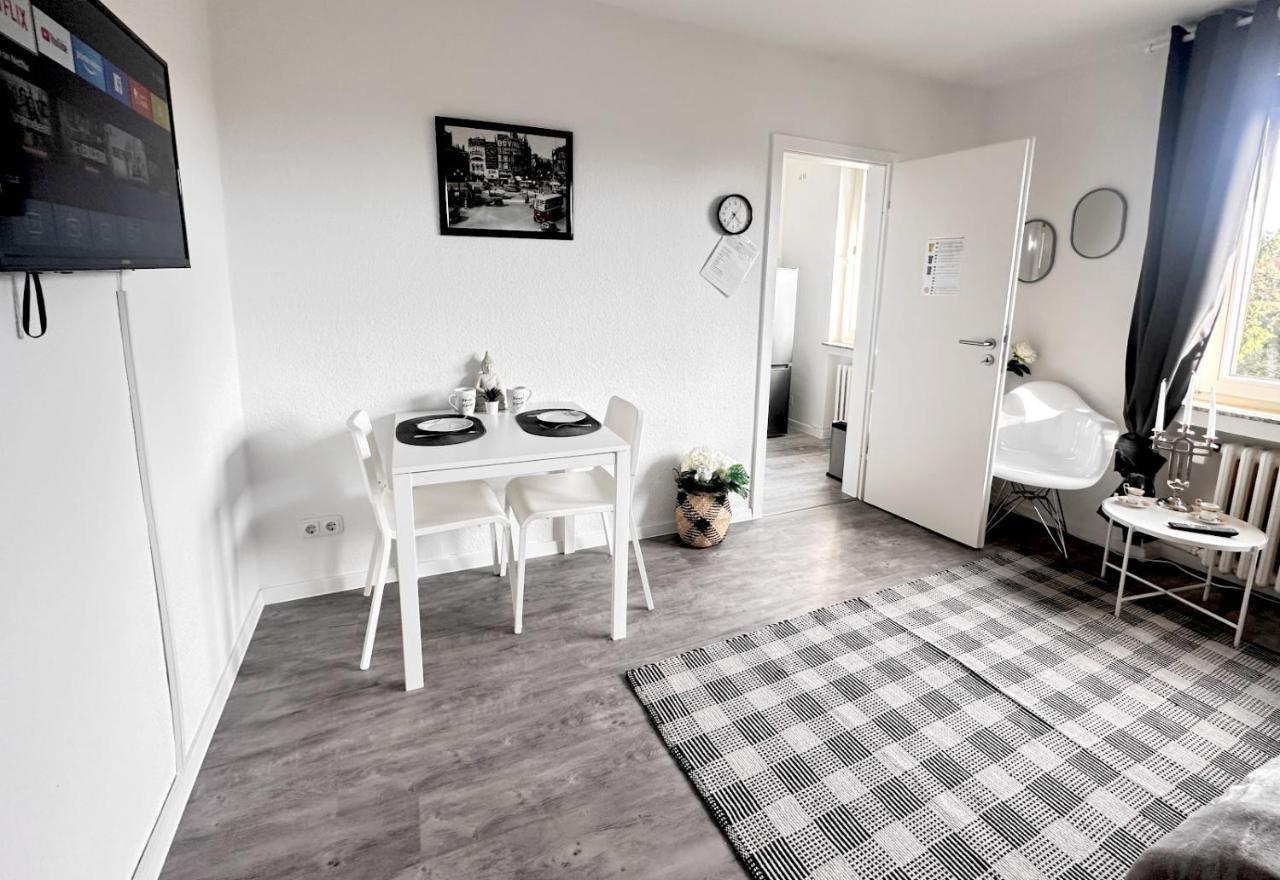 Vaz Apartments Essen, Kueche, Wlan, Tv, Netflix, Ca 15 Min Messe U Hbf Dış mekan fotoğraf